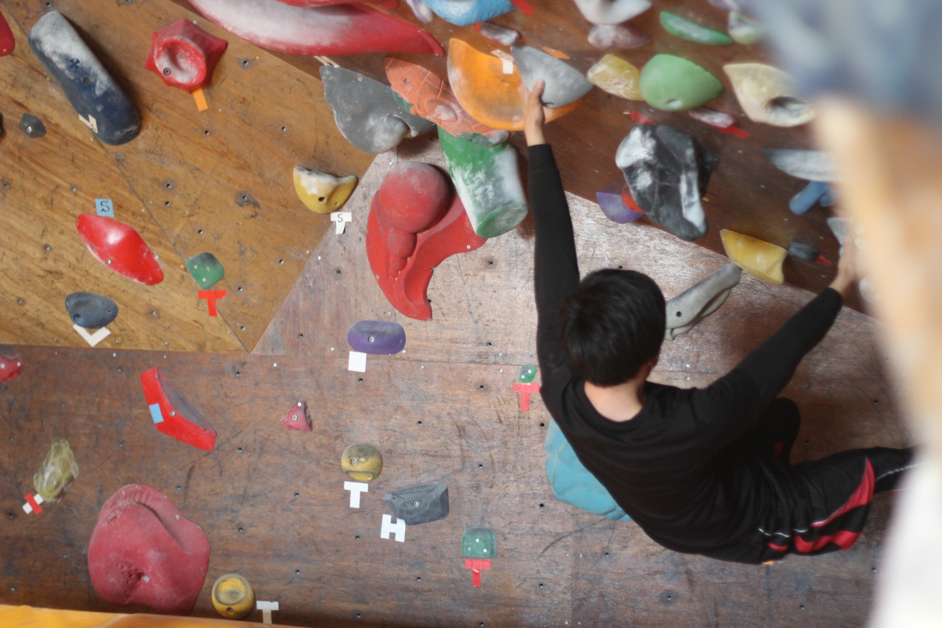 明日も10時から！